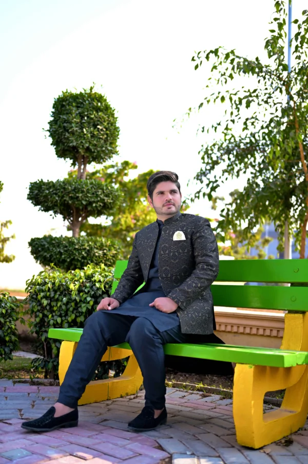 DSC_2467 Black & Gold Royal Prince Coat