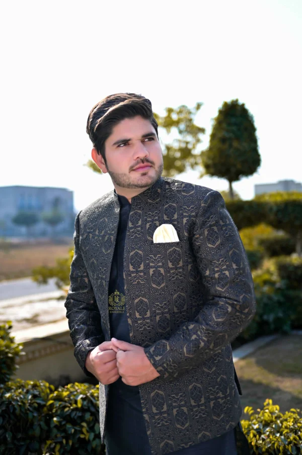 DSC_2479 Black & Gold Royal Prince Coat