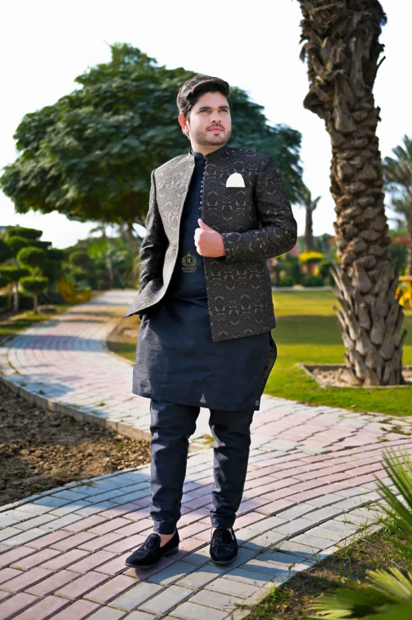 DSC_2485 Black & Gold Royal Prince Coat